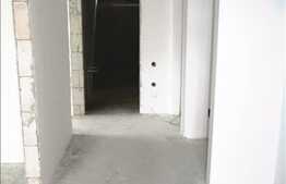 De vanzare apartament 4 camere, 103 mp, semifinisat, zona strazii Padurii