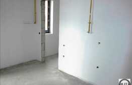 De vanzare apartament 4 camere, 103 mp, semifinisat, zona strazii Padurii