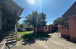 Casa saseasca de vanzare, curte, gradina, teren 3000 mp - Jimbor, jud Brasov