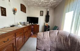 Casa saseasca de vanzare, curte, gradina, teren 3000 mp - Jimbor, jud Brasov