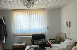 Casa saseasca de vanzare, curte, gradina, teren 3000 mp - Jimbor, jud Brasov