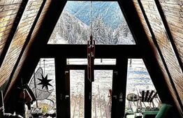 Cabana A-Frame – Mountain Escape Mărișel