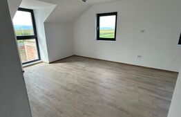 Casa individuala 4 camere, intabulata,  incalzire cu pompa de caldura