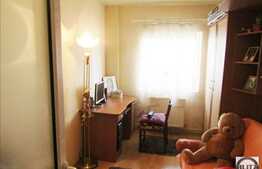 De vanzare apartament 3 camere, 67 mp, decomandat, zona strazii Observatorului