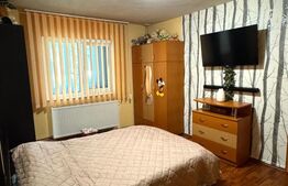 Apartament de vanzare, cu 2 camere, decomandat, zona Bartolomeu