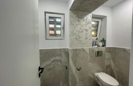 Apartament decomandat, 4 camere, 13 Decembrie  , etaj 1 renovat complet