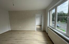 Apartament decomandat, 4 camere, 13 Decembrie  , etaj 1 renovat complet