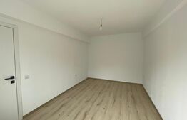 Apartament decomandat, 4 camere, 13 Decembrie  , etaj 1 renovat complet