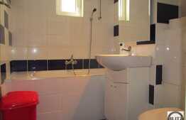 Vanzare apartament 3 camere, 64,5 mp, garaj, boxa, zona strazii Viilor