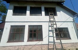 Casa cu parau in spatele curtii in Prejmer, ideala pentru investitie