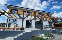 Duplex 120 mp + 2 locuri parcare, teren 334–400 mp