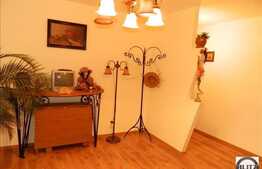 Apartament cu 2 camere, 55 mp, decomandat, zona Polus Center