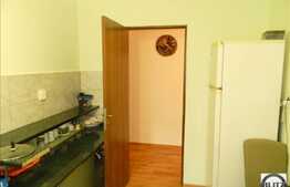 Apartament cu 2 camere, 55 mp, decomandat, zona Polus Center