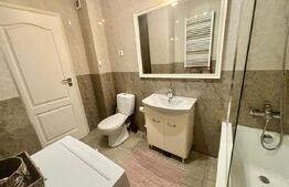Apartamentcu cu 3 camere, 50 mp, etaj intermediar, garaj, zona Vivo