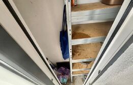 Apartamentcu cu 3 camere, 50 mp, etaj intermediar, garaj, zona Vivo