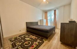 Apartamentcu cu 3 camere, 50 mp, etaj intermediar, garaj, zona Vivo