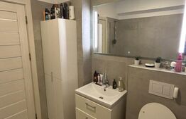 Apartament cu 3 camere, 68 mp, etaj intermediar, zona Tractorul