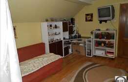 5 camere,120 mp, terasa, 2 parcari, garaj, boxa, zona strazii Observatorului