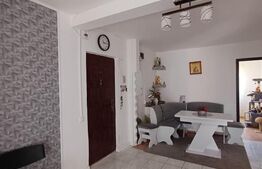 Apartament 3 camere, 74 mp zona centrala in Campia Turzii