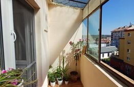 Apartament 3 camere, 74 mp zona centrala in Campia Turzii