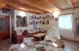 Casa individuala 5 camere, teren 2800 mp in Moldovenesti