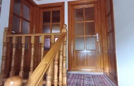 Casa individuala 5 camere, teren 2800 mp in Moldovenesti