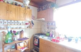 Casa individuala 5 camere, teren 2800 mp in Moldovenesti