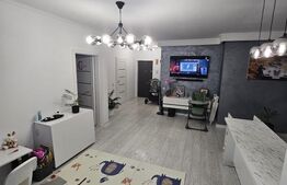 Apartament 3 camere semidecomandat, cu parcare, zona Vivo