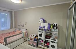 Apartament 3 camere semidecomandat, cu parcare, zona Vivo