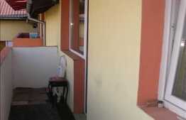 Apartament de vanzare cu 2 camere,  cu pod si doua balcoane