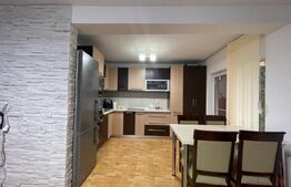 Duplex de 4 camere, 120 mp, gradina 50 mp, parcare, zona Sub Cetate
