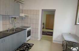 Vanzare apartament 2 camere, 57 mp, loc de parcare, zona strazii Republicii