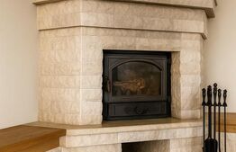 Casă spațioasă cu teren generos de 1600 mp, ideală pentru locuință sau investiți