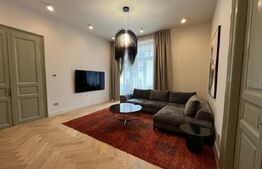 Apartament cu 2 camere, LUX, parcare, zona Centrala