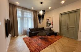 Apartament cu 2 camere, LUX, parcare, zona Centrala