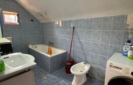 Casa 5 camere, 300 mp, parcari, zona Florilor 