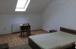 Vanzare apartament 2 camere, 54 mp, decomandat, zona strazii Lunii