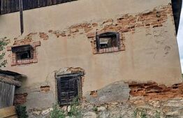 Proprietate în Iara 6.000  teren, ideală pentru casă sau investiție