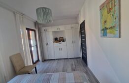 Casa moderna, singur in curte, lux, 4 camere, garaj, luminoasa