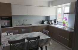 Apartament cu 3 camere, decomandate, zona Mărăști