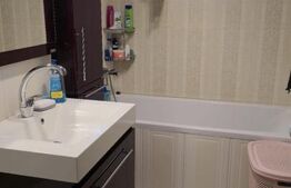 Apartament cu 3 camere, decomandate, zona Mărăști