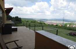 3 camere, 70 mp, terasa 30 mp, mobilat modern, imobil nou, panorama, zona Faget