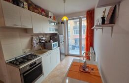 Apartament, decomandat, 30 mp utili + balcon 6 mp, intermediar! Zona Porii!