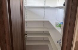 Apartament 3 camere, 2 băi, parcare, zona Poligon