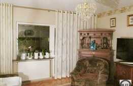 Vanzare apartament 4 camere, 81 mp, garaj, boxa, zona strazii Louis Pasteur