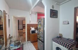 Apartament cu 3 camere Astra, etaj 1, beci, decomandat