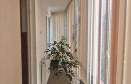 Apartament cu 3 camere Astra, etaj 1, beci, decomandat