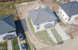 Casa cu 4 camere de vanzare, Jucu de Sus, Frasinului Nr.6 Semifinisat