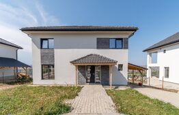 Casa cu 4 camere de vanzare, Jucu de Sus, Frasinului Nr.6 Semifinisat