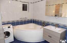 Vanzare apartament 4 camere, 138 mp, garaj, boxa, zona strazii Cometei